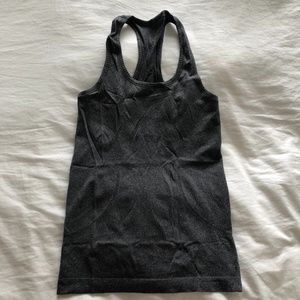lululemon swiftly racerback, size 4